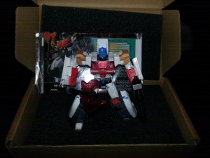 Transformers News: Transformers Collectors' Club Exclusives Lio Convoy is starting to Arrive