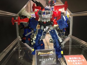 Transformers News: Wonderfest 2017 - New Images of Takara Tomy Transformers Godbomber #TFワンフェス17w