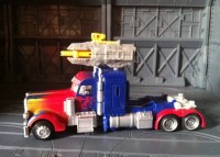 Transformers News: New Image of Transformers DOTM Deluxe Class Optimus Prime