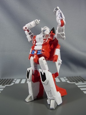 In-Hand Images - Takara Transformers Unite Warriors UW-01 Limbs