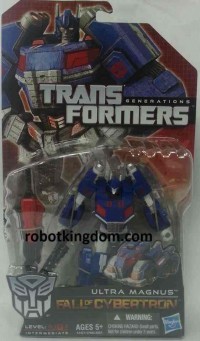 Transformers News: In-Package Images: Transformes Generations: Fall of Cybertron Deluxe Wave 3, United EX Buildmaster Prime, Assualtmaster Prime, Tankmaster vs. Marinemaster, and Arms Micron Gatling Bumblebee