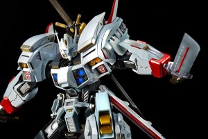 Transformers News: Flame Toys IDW Drift Ready for Pre-Order, New Images