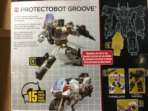 Transformers News: In Hand Images of Transformers Combiner Wars Groove