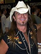 Transformers News: Transformers voice actor Scott McNeil to attend TFcon 2012