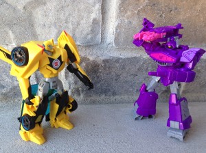 Transformers News: Pictorial Review for Transformers Cyberverse Warrior Shockwave