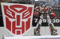 Transformers News: Lucky Draw UNIQLO Deco Dual Model Kit Optimus Prime