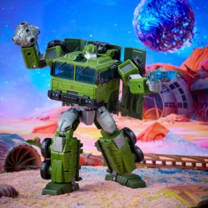 Transformers News: Legacy Bulkhead Designer Writes about Making him look G1 and More Pulsecon Details