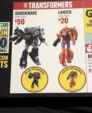 Transformers News: #SDCC2019 Transformers Siege Lancer and Galaxy Man Available for Sale at Entertainment Earth Booth
