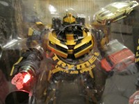 Transformers News: In Package Images of Costco exclusive Transformers Limited Edition Battle Ops Bumblebee