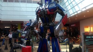 Images and Videos from Transformers: The Last Knight Animatronics Exhibition in Brazil
