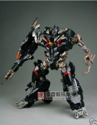 Transformers News: New Images of ROTF Shadow Megatron and Defender Optimus Prime