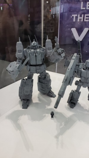 Images of Haslab Star Saber, Victory Leo and Victory Saber Prototypes from Boston Fan Expo