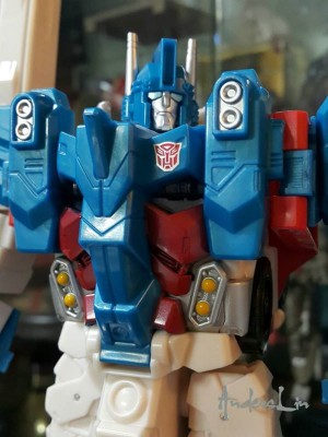 Transformers News: More In-Hand Images - Transformers Generations Combiner Wars Leader Ultra Magnus