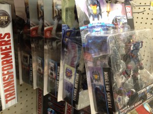Transformers News: Transformers Titans Return Deluxe Revision Waves Being Restocked for the Holiday Season