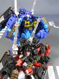 Transformers News: UN-20 Rumble & Frenzy Gallery