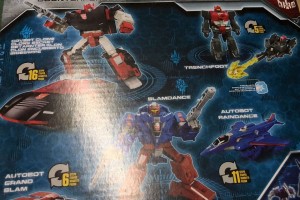 Transformers News: New Images of Transformers War for Cybertron: Siege Autobot Alphastrike Counterforce