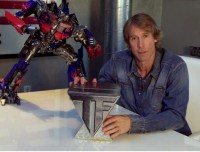 Transformers News: Michael Bay Showcases Transformers Dark of the Moon Ultimate Edition 3D Blu-ray Combo Pack and Signature Edition