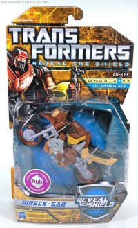 Transformers News: Transformers Reveal The Shield Deluxe And Legends Class figures located at Marshalls Chains