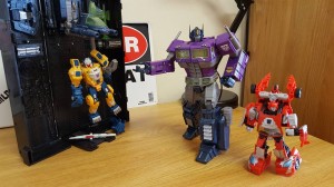 Transformers News: Masterpiece Shattered Glass Optimus Prime Review