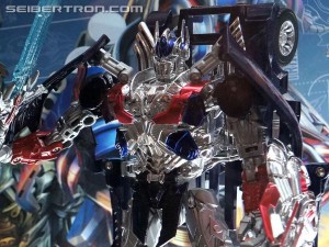 BotCon 2014 Coverage: Age of Extinction Generations and Platinum Edition Showroom Galleries