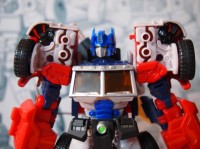Transformers News: Additional In-Hand Images of MakeToys Battle Tanker