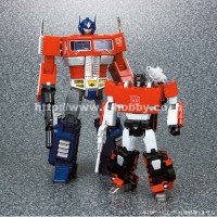Transformers News: Color Images of MP-12 Lambor / Sideswipe