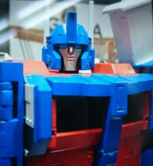 Tokyo Toy Show Coverage: Video and Masterpiece Images - Ultra Magnus, Star Saber, Bumblebee, Wheeljack