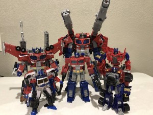 Transformers News: New In-Hand Images and Comparisons - Transformers War for Cybertron: Siege Galaxy Upgrade Optimus Prime