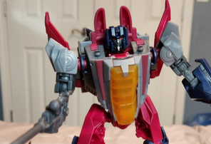 Transformers News: First Look at Transformers Studio Series Gamerverse Starscream