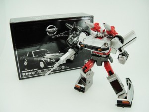 Transformers News: New pictures of Takara Tomy Tokyo Toy Show Exclusive MP-18S Silver Streak