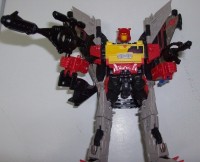 Transformers News: Seibertron.com Reviews Renderform's RF-003 DJ Rockblast