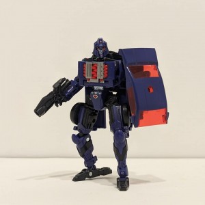 Transformers News: First Look at Transformers Legacy Shadow Striker