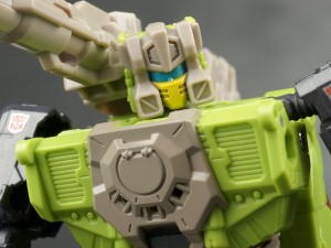 Transformers News: New Galleries: Titans Return Deluxe Hardhead with Furos