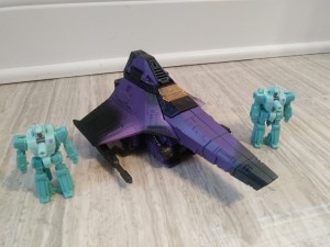 Transformers News: Pictorial Review for Exclusive Transformers Hotlink with Battlemasters Heatstroke & Heartburn from Netflix Series