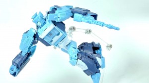 Transformers News: We Finally Known that Velocitron Blurr will be the IDW Version