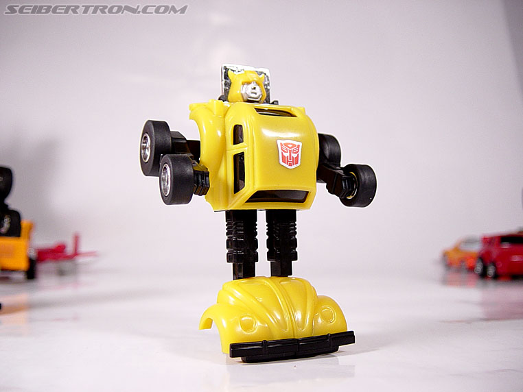 Transformers G1 1984 Bumblebee (Bumble)  (Reissue) (Image #14 of 24)