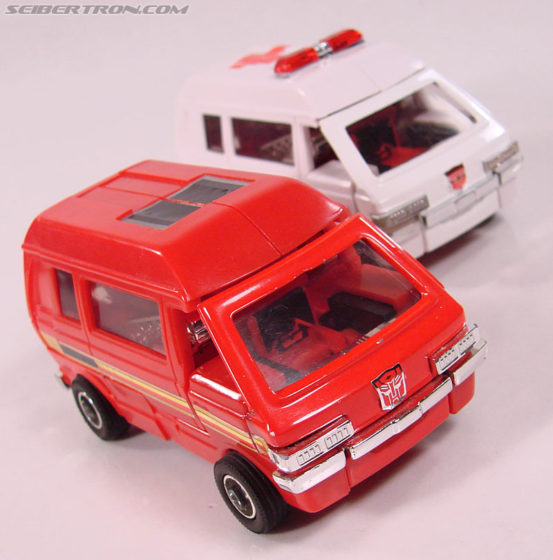 Transformers G1 1984 Ironhide (Image #19 of 116)