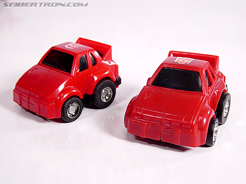 Transformers G1 1984 Cliffjumper (Cliff) (Image #14 of 37)