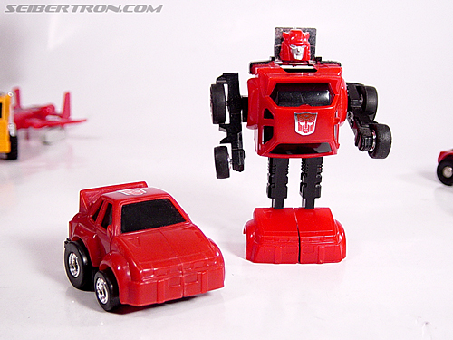 Transformers G1 1984 Cliffjumper (Cliff) (Image #16 of 37)