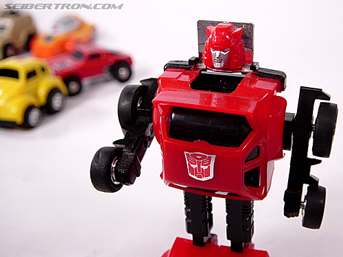 Transformers G1 1984 Cliffjumper (Cliff) (Image #21 of 37)