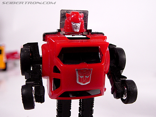 Transformers G1 1984 Cliffjumper (Cliff) (Image #28 of 37)