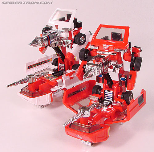 Transformers G1 1984 Ironhide (Image #105 of 116)