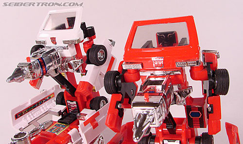 Transformers G1 1984 Ironhide (Image #106 of 116)