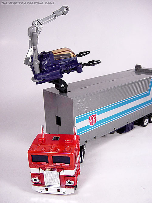 Transformers G1 1984 Optimus Prime (Convoy)  (Reissue) (Image #20 of 83)