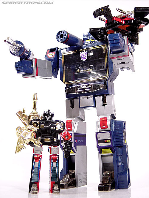 Transformers G1 1984 Soundwave (Reissue) Toy Gallery (Image #35 of 44)