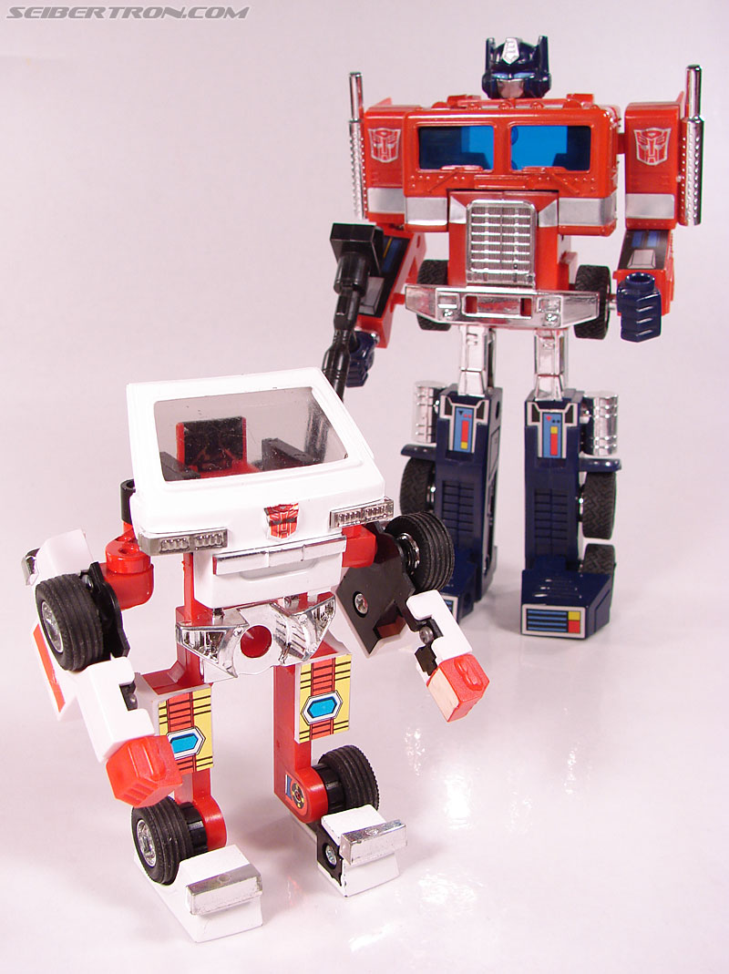 Transformers G1 1984 Ratchet (Image #72 of 146)