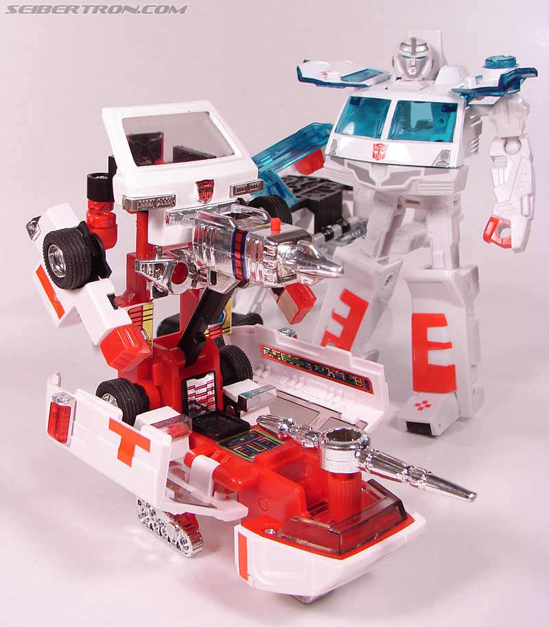 Transformers G1 1984 Ratchet (Image #143 of 146)