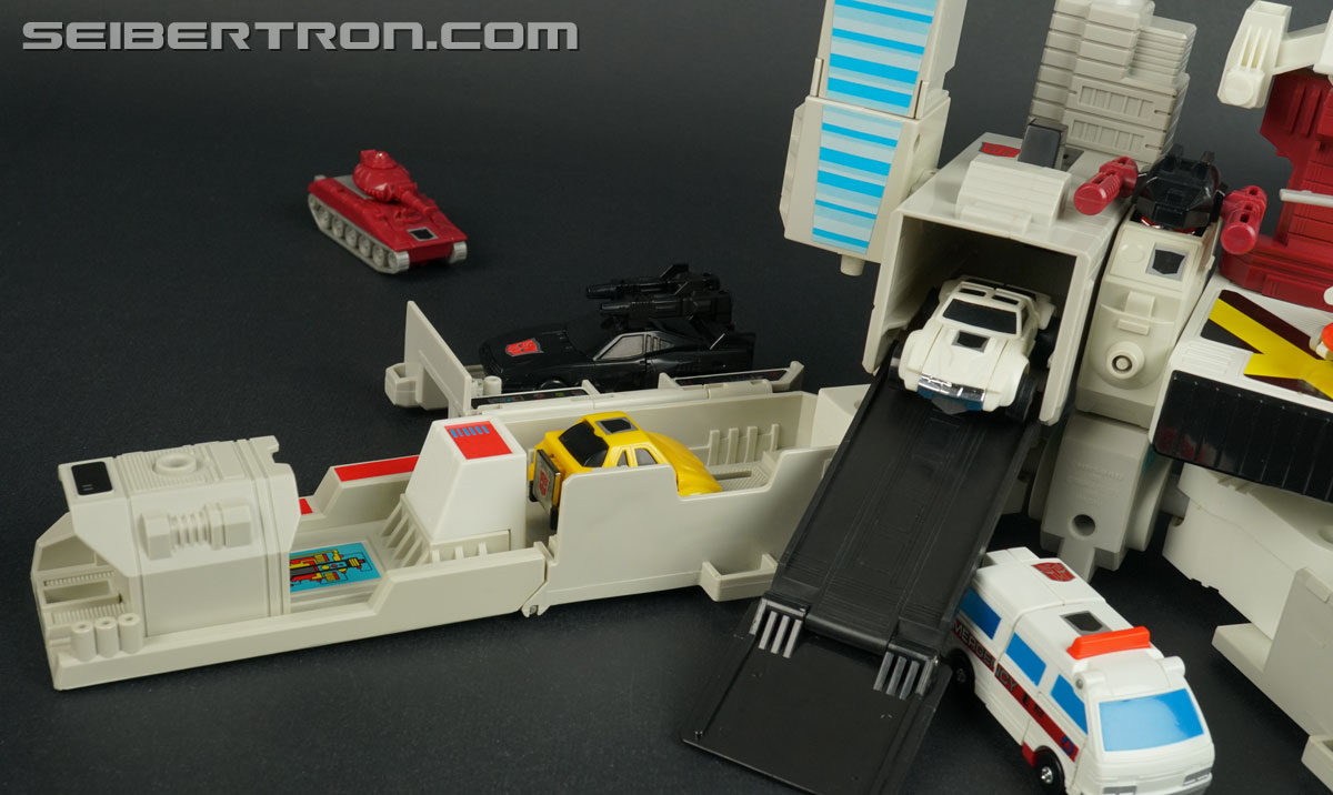 Transformers G1 1986 Metroplex (Metroflex) (Image #52 of 278)