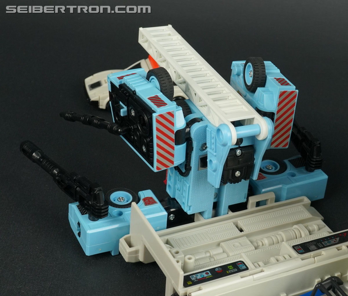 Transformers G1 1986 Metroplex (Metroflex) (Image #68 of 278)