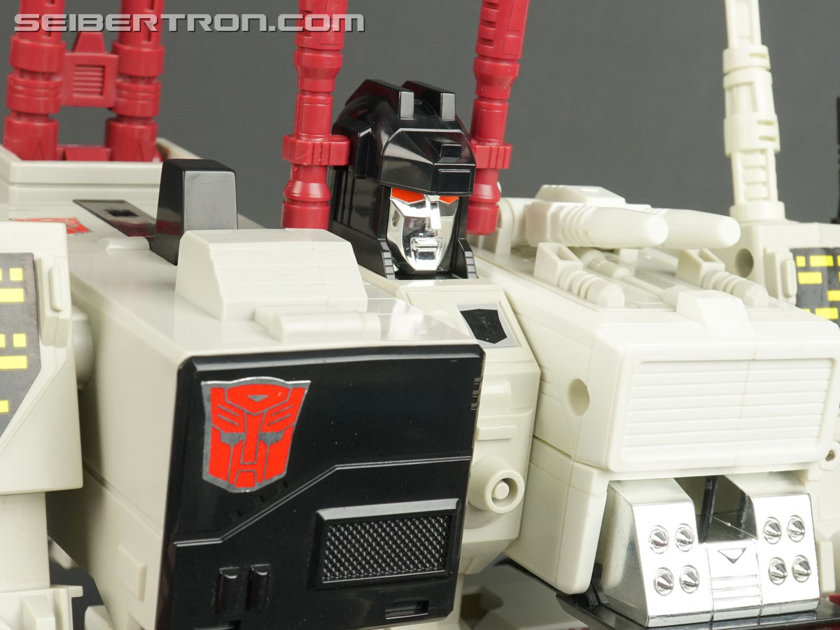 Transformers G1 1986 Metroplex (Metroflex) (Image #145 of 278)